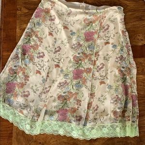 🌸 Floral Skirt 🌼